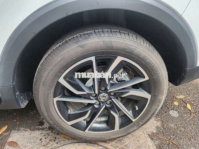 MG MGZS 2024 Luxury 1.5 AT 2WD - 10000 km