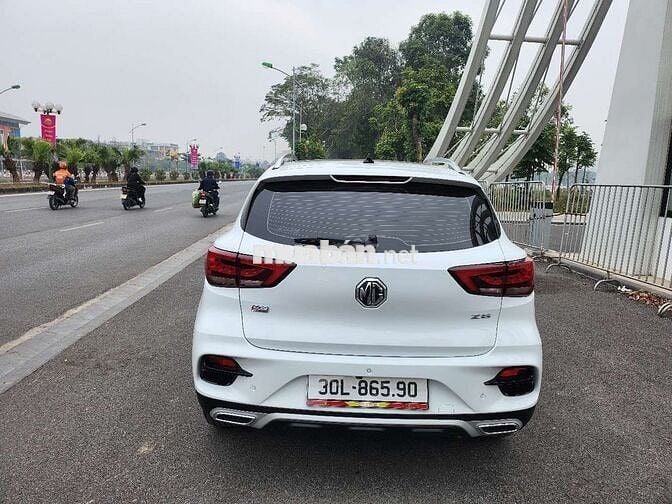 MG MGZS 2024 Luxury 1.5 AT 2WD - 10000 km