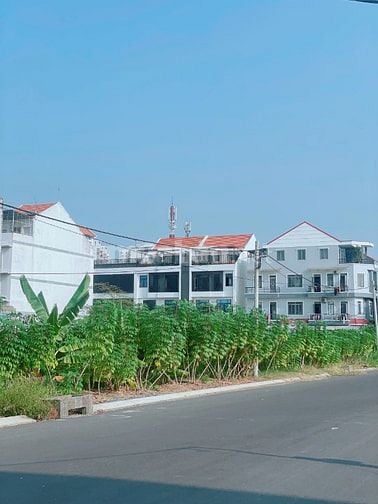 Chính chủ cần bán gấp lô đất nhà phố 6x18 nên A2 gần Tạ Quang Bửu giá 