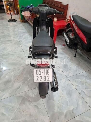 Tq.dọn mới nguyên con. Bình đề đầy đủ