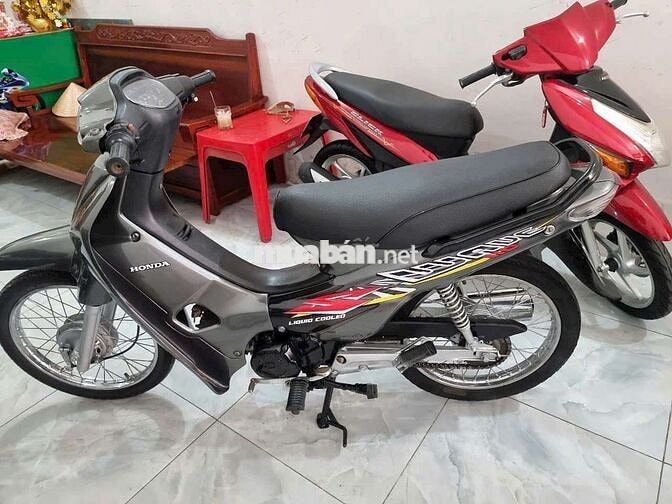 Tq.dọn mới nguyên con. Bình đề đầy đủ