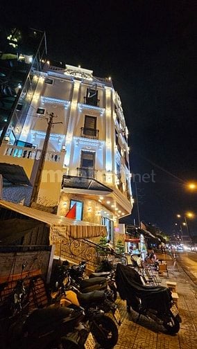 Bán căn mặt tiền Phạm Văn Đồng, Phường 1, Gò Vấp