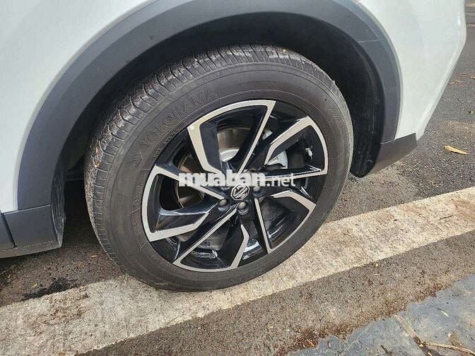 MG MGZS 2024 Luxury 1.5 AT 2WD - 10000 km