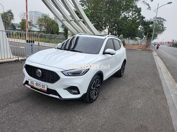 MG MGZS 2024 Luxury 1.5 AT 2WD - 10000 km