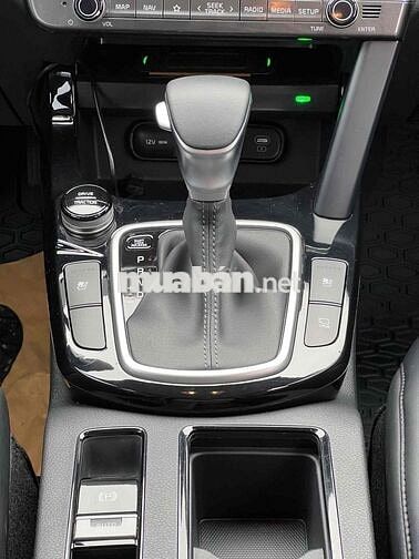 Kia Seltos 2024 1.5 Premium - 7000 km