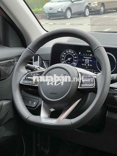 Kia Seltos 2024 1.5 Premium - 7000 km