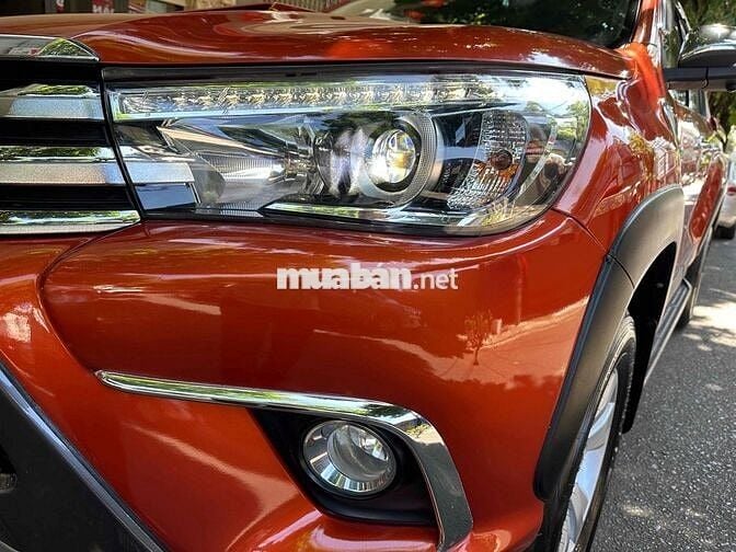 TOYOTA HILUX 3.0L 4x4 AT SX 2016 NHẬP KHẨU