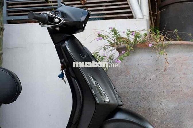 Vespa Sprint abs 150 bao uỷ quyền bs đẹp