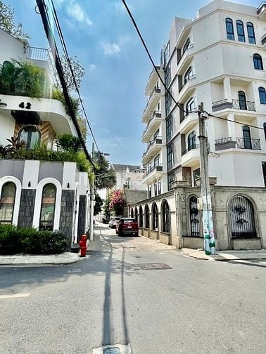 Tin thật 100%! Góc 2 MT Lam Sơn - 266m2 (17 x 22) - Hầm 8 Tầng - 280Tr
