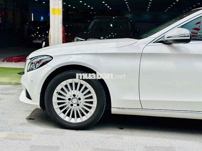 Mercedes Benz C250 Exclusive Model 2017
