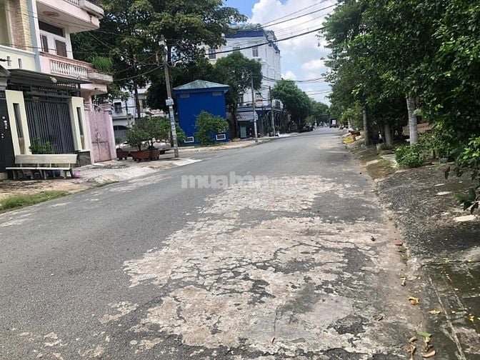 Bán đất MT đường Số 10 khu Tên Lửa, 10 x 20m, 23 tỷ. (Tín Hưng)
