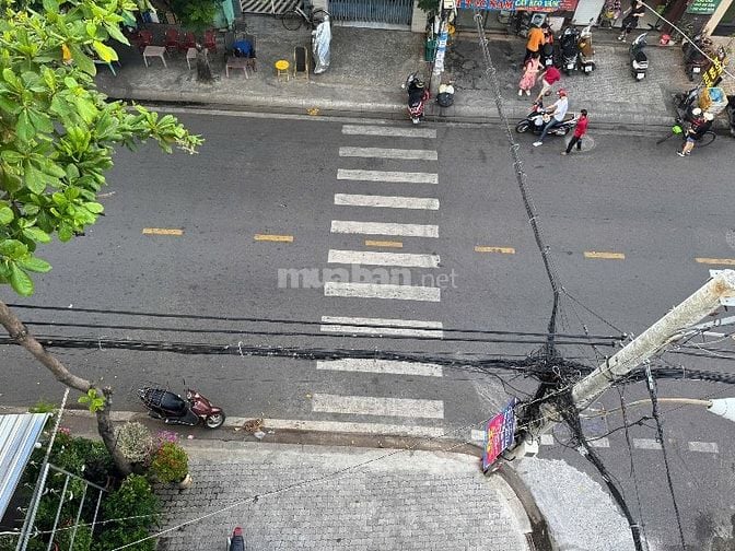 CHO THUÊ TOÀ NHÀ CĂN GÓC 2 MẶT TIỀN BÀU CÁT . KHU SẦM UẤT NHẤT . MỚI.