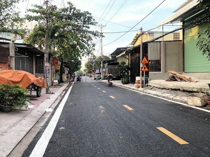 Bán căn nhà MT Đường Ba Phụ ,Thạnh Xuân 25,Kinh Doanh Tốt