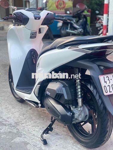 SH 125 Mẫu mới trắng zin êm.Khoá smatkey