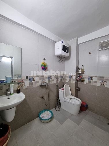 Nhà 5T căn góc ngõ Thuỵ Khuê-Hoàng Hoa Thám ngõ cụt 2m sát phố