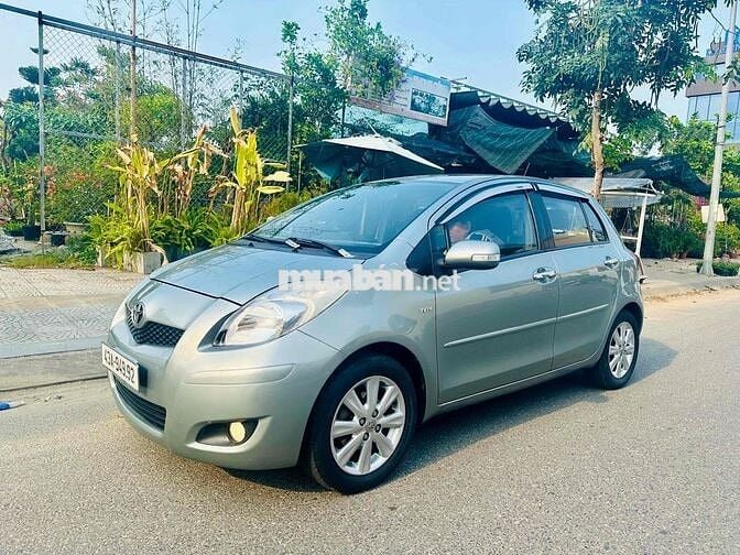 Toyota Yaris số tự động nhập Thái