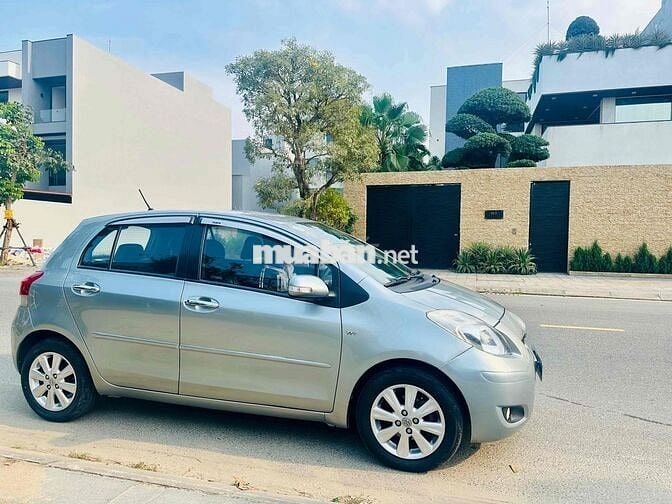 Toyota Yaris số tự động nhập Thái