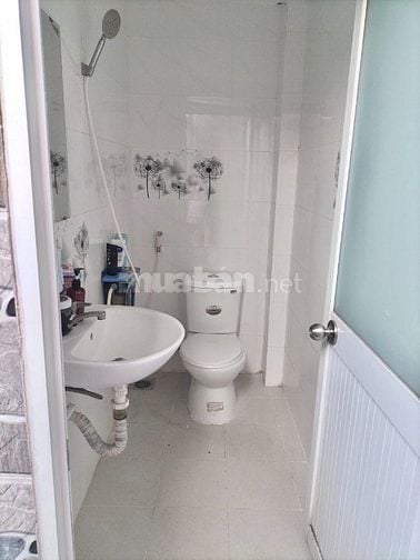 PHÒNG TRỌ 25M2 TẠI QUẬN TÂN BÌNH GIÁ 2TR5