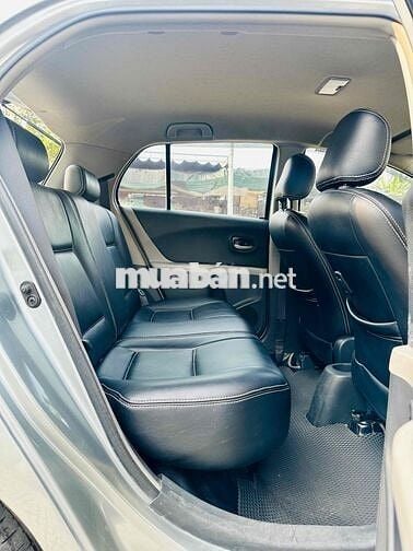 Toyota Yaris số tự động nhập Thái