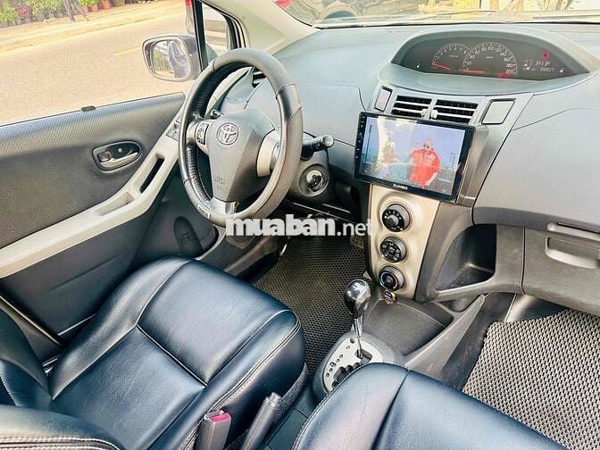 Toyota Yaris số tự động nhập Thái