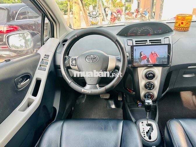 Toyota Yaris số tự động nhập Thái