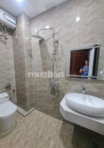 Bán nhà phân lô phố láng Hạ , 