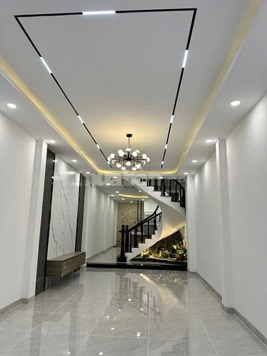 Bán nhà chính chủ MT đường nguyễn thượng hiền