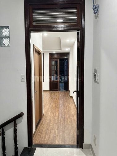 Bán nhà chính chủ MT đường nguyễn thượng hiền