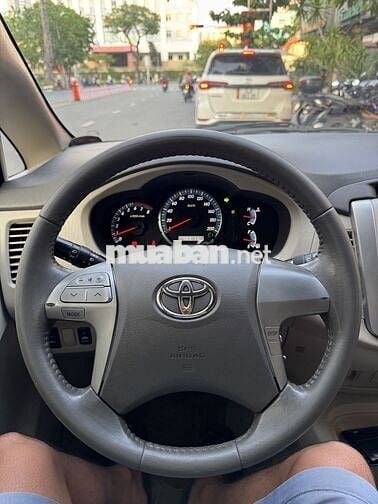 Toyota Innova 2012 Số Tự Động