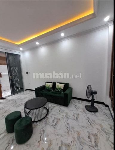 Bán nhà phân lô phố láng Hạ , 