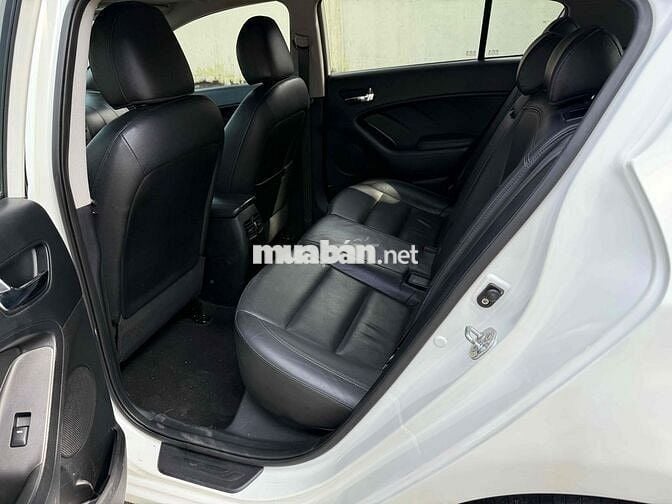 Kia Cerato 2013 - 98000 km
