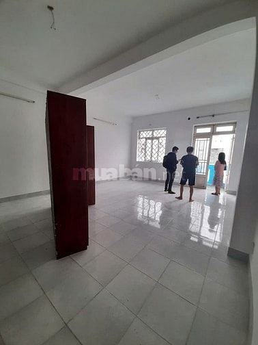 Cho thuê nhà 460/9a nguyễn tri phương , phường 9, quận 10