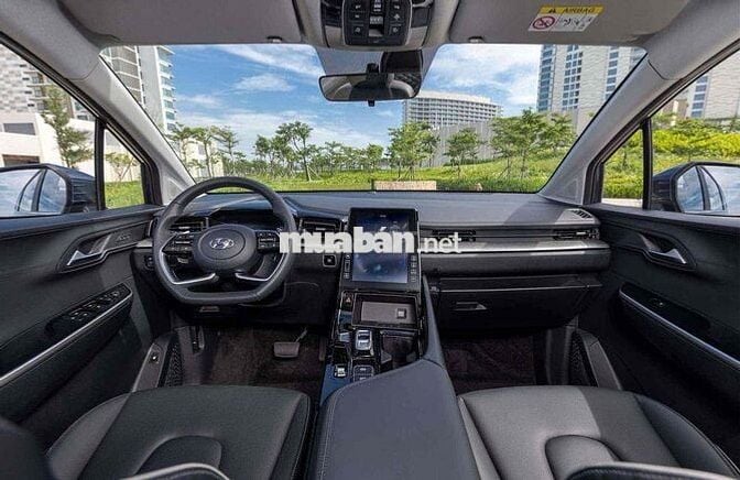 THANH LÝ XE CUSTIN 2024 TẠI HÃNG-GIÁ THƯƠNG LƯỢNG
