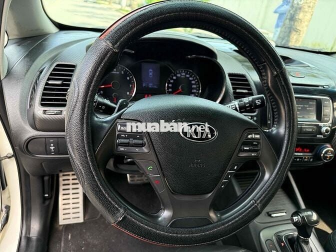 Kia Cerato 2013 - 98000 km