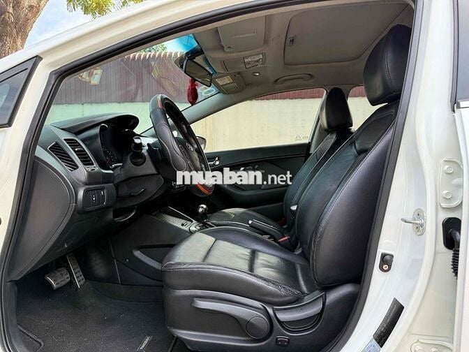 Kia Cerato 2013 - 98000 km