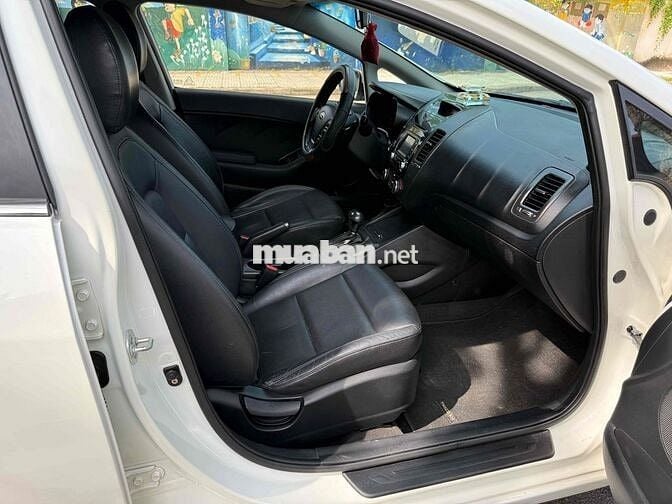Kia Cerato 2013 - 98000 km