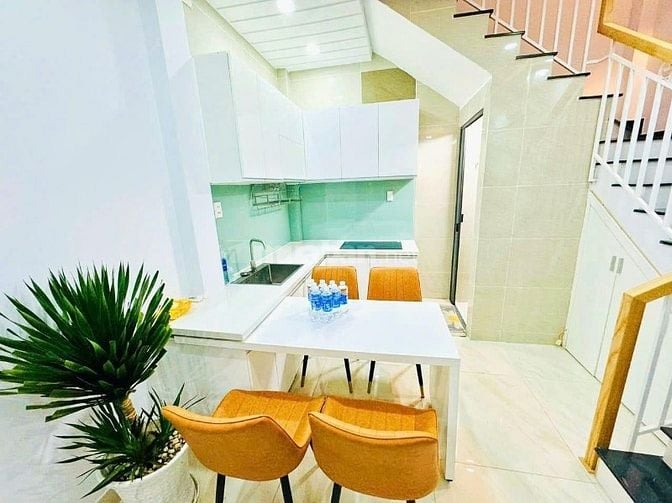 Chú Bảy về quê bán nhà Nguyễn Thượng Hiền,Bình Thạnh.Gần chợ Cây Quéo