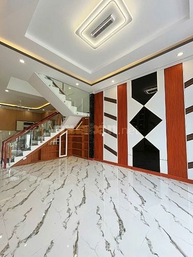 Nhà mới đường ô tô, gần trường học ngay chợ Trung Thành, SHR 3PN 2WC.