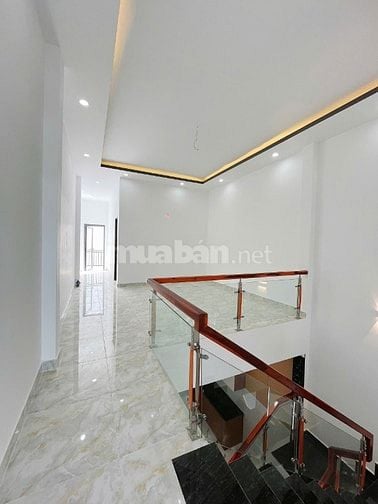 Nhà mới đường ô tô, gần trường học ngay chợ Trung Thành, SHR 3PN 2WC.