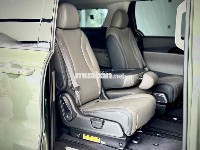 Kia New Carnival 2024 2.2D Premium 8 chỗ