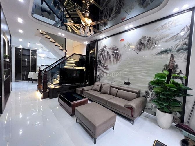 Bán tòa nhà căn hộ dịch vụ, diện tích 120m2 , 8 tầng, 25 phòng, 150tr