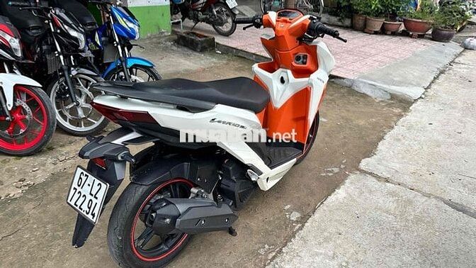 Vario 150 trắng cam 2019 72294 ( hỗ trợ góp )
