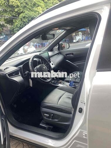 Toyota Corolla Cross 2021 xăng điện, xe gia đình