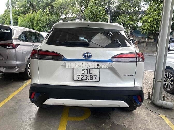 Toyota Corolla Cross 2021 xăng điện, xe gia đình