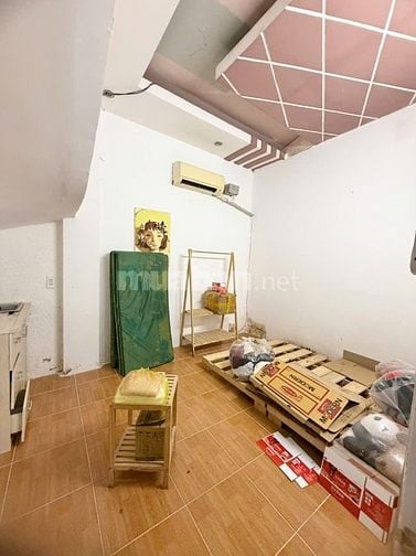 HẺM XE HƠI 7 CHỖ DT 62M2 (4,4X14) ÂU DƯƠG LÂN QUẬN 8 CÁCH Q1,Q5 2 PHÚT