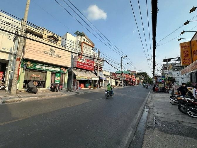 CHO THUÊ MẶT BẰNG LỚN NGAY NGÃ 3 LINH ĐÔNG – THỦ ĐỨC