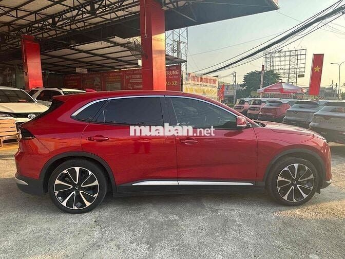 VinFast VF8 2022 - 43000 km