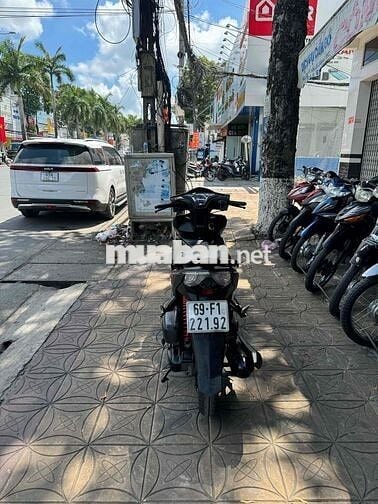 HONDA AIR BLADE FI (2015) BS:69F1:CÀ MAU