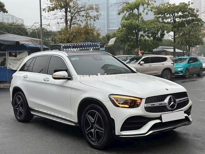 Mercedes Benz GLC300 2021  - 44000 km