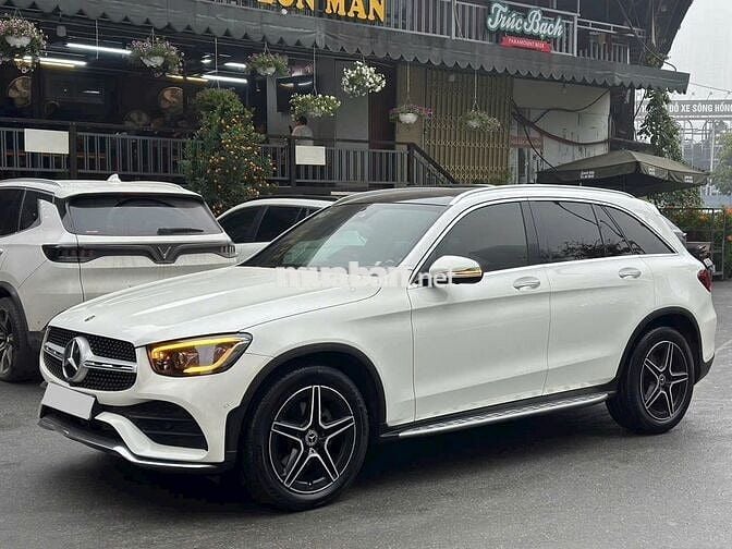 Mercedes Benz GLC300 2021  - 44000 km